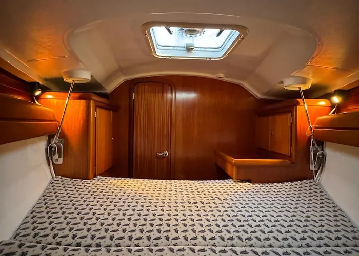 Botel Voilier Dufour Classic 35