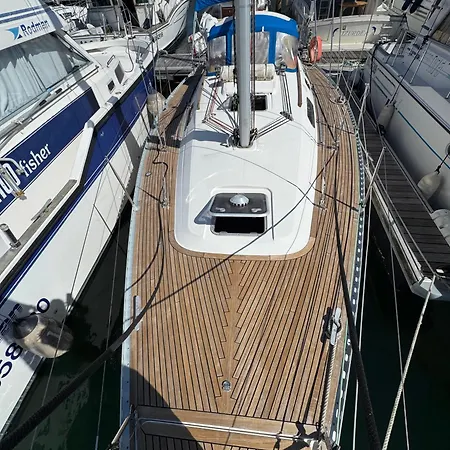 船上ホテル Voilier Dufour Classic 35 アンダイエ
